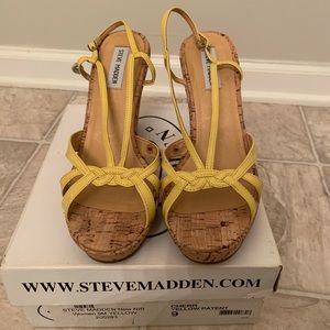 Yellow Steve Madden sandals size 9